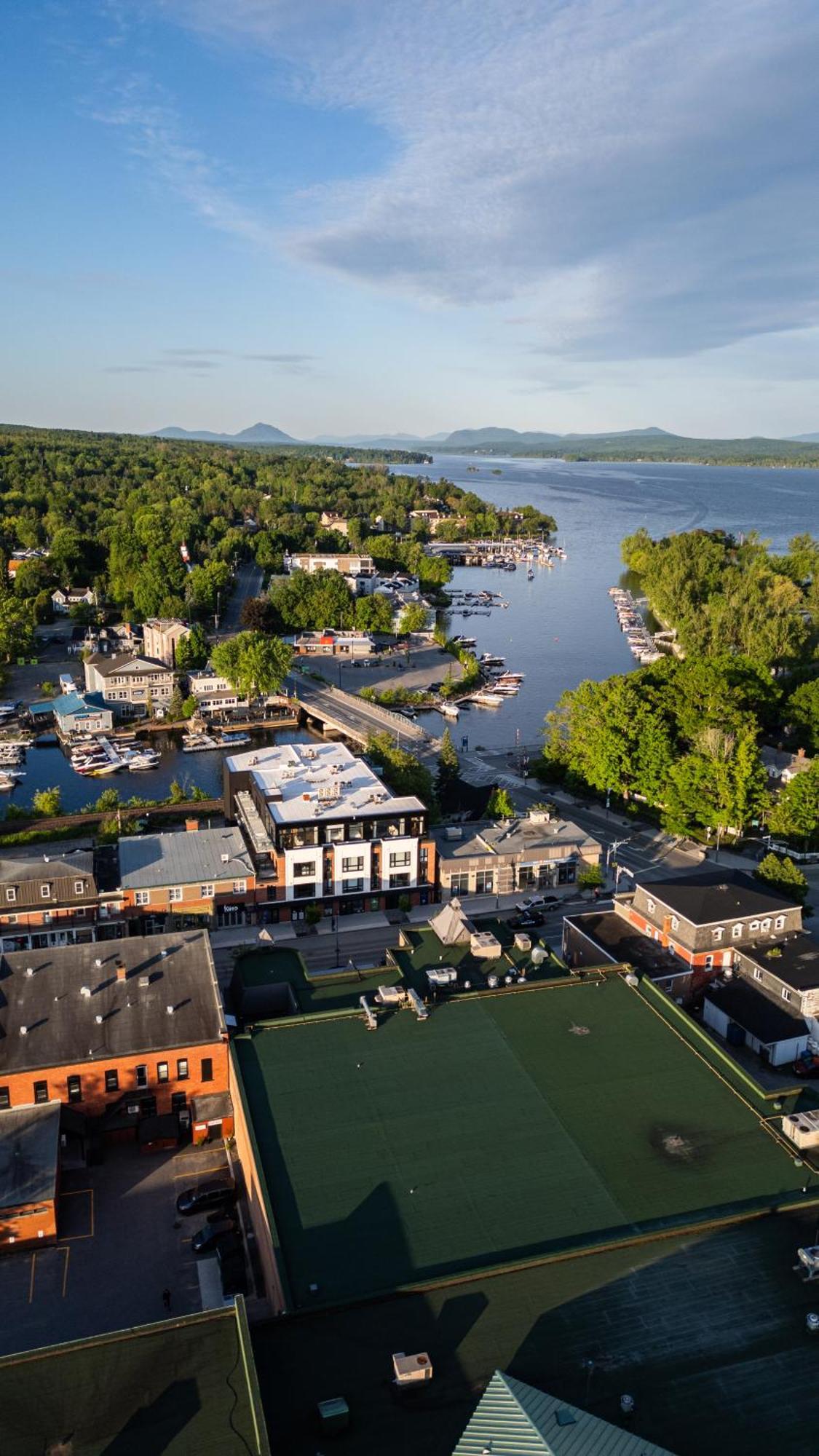 Hotel - Experience - Quartier Des Marinas Magog ภายนอก รูปภาพ