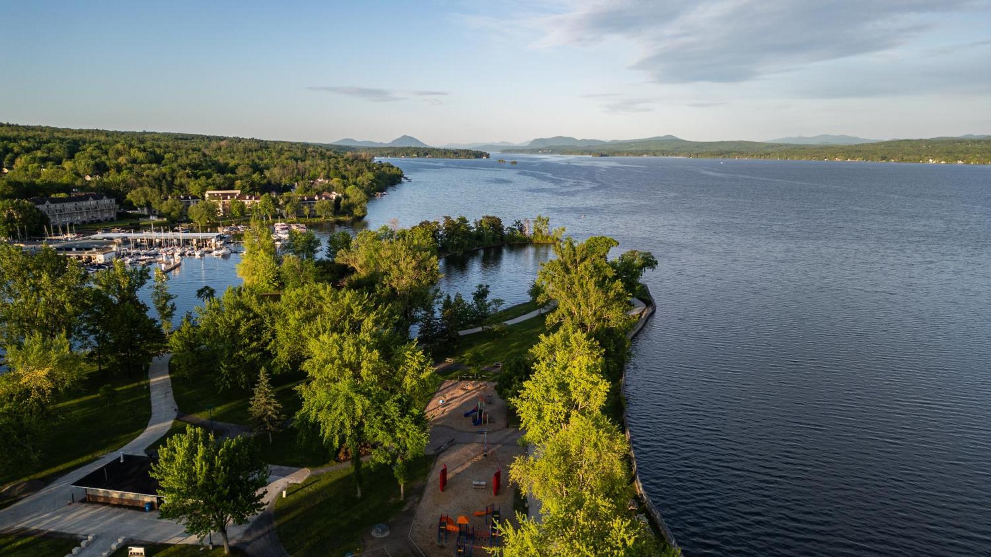 Hotel - Experience - Quartier Des Marinas Magog ภายนอก รูปภาพ